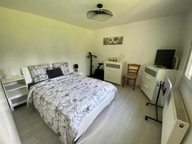 Charleval  Maison Plain Pied Charleval מראה חיצוני תמונה